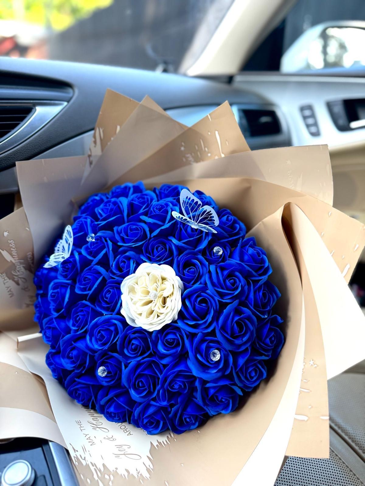 Buchet de trandafiri BLUE OCEAN